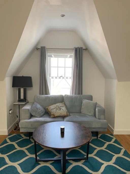 Lovely 2-Bed Flat With Well Equipped Kitchen Lejlighed Ealing Eksteriør billede
